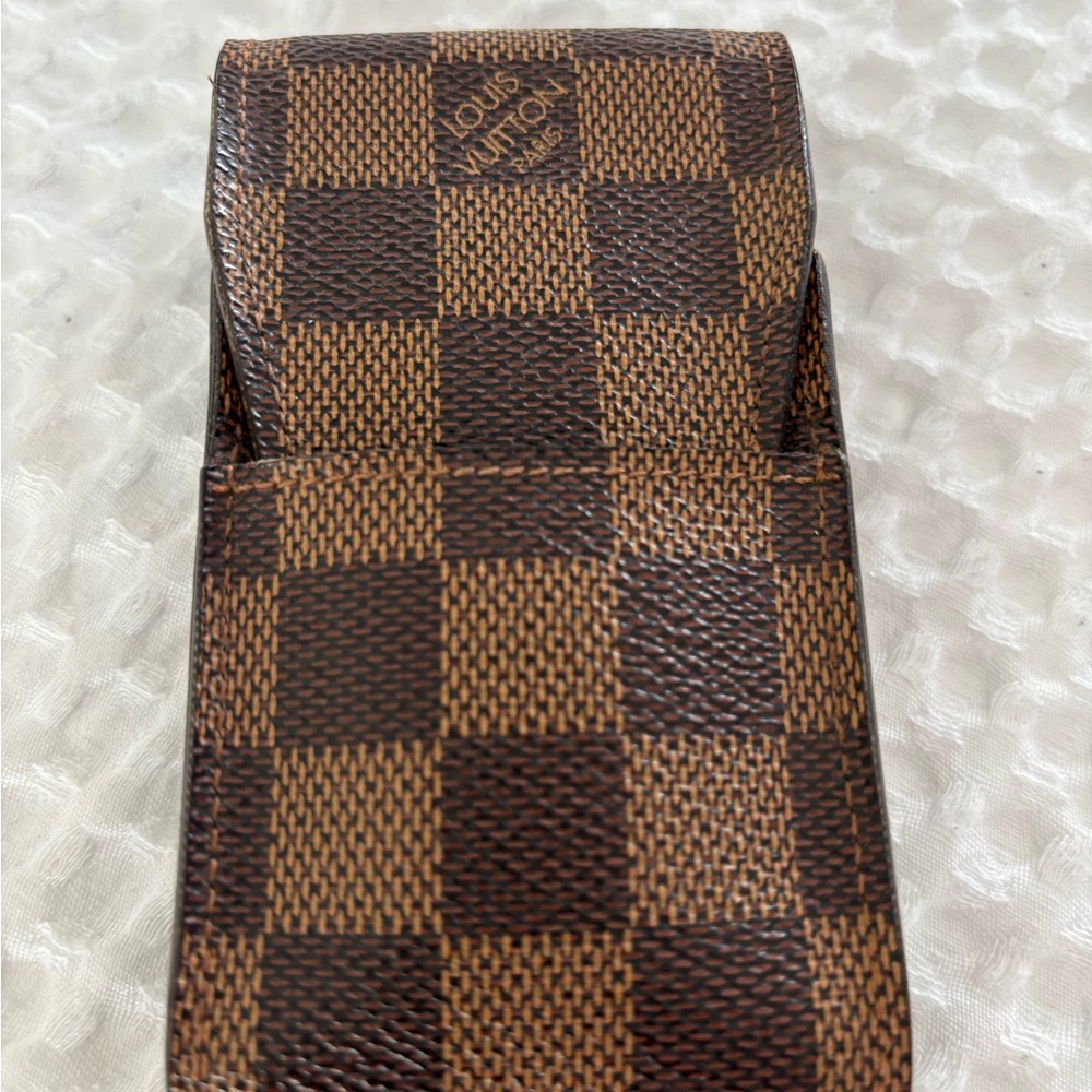Louis Vuitton Damier Ebene Case/Holder 100% Authentic
